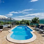 Nadalina Casa vacanze Osoje